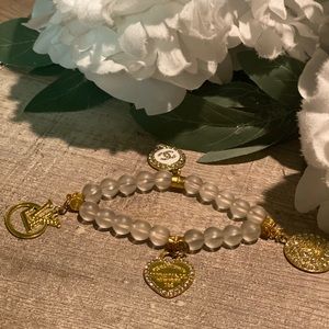 Clear beaded bracelet